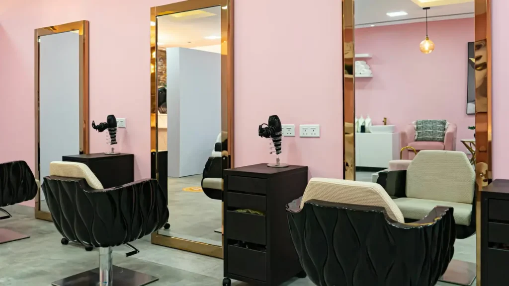 Curve Beauty Salon