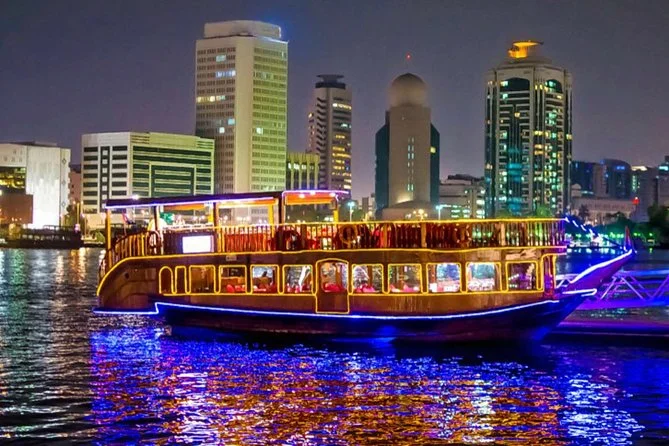 Dhow Dinner Cruise Along Dubai Creek