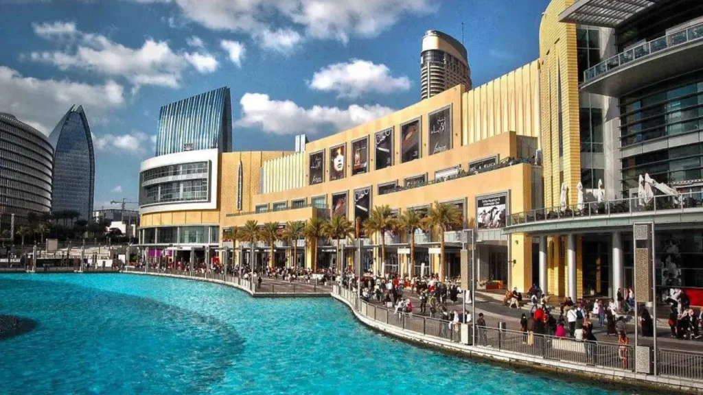 Dubai Mall - The World’s Largest Shopping Mall