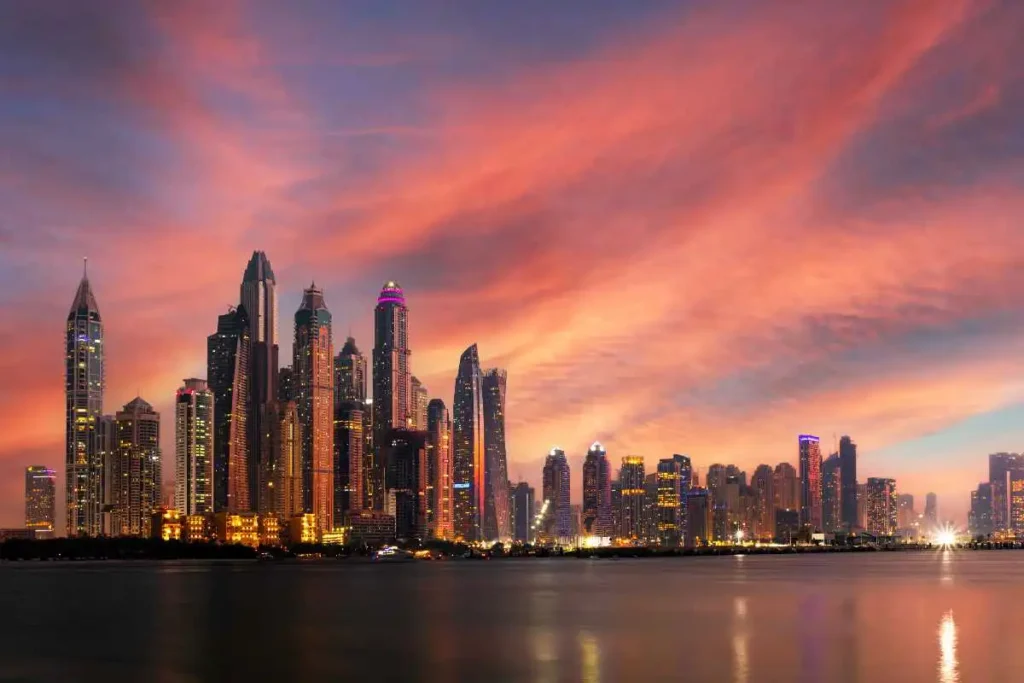 Sunrise in Dubai at Dubai Marina Walk