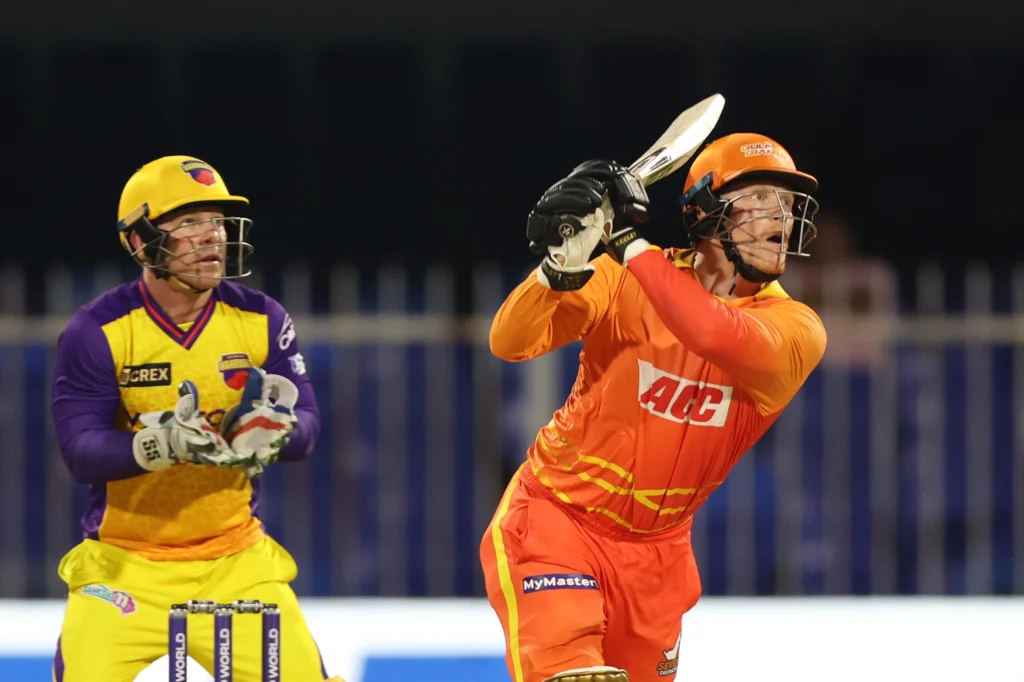 Tom Alsop of Gulf Giants plays a shot during the match 21 between the Sharjah Warriorz and the Gulf Giants