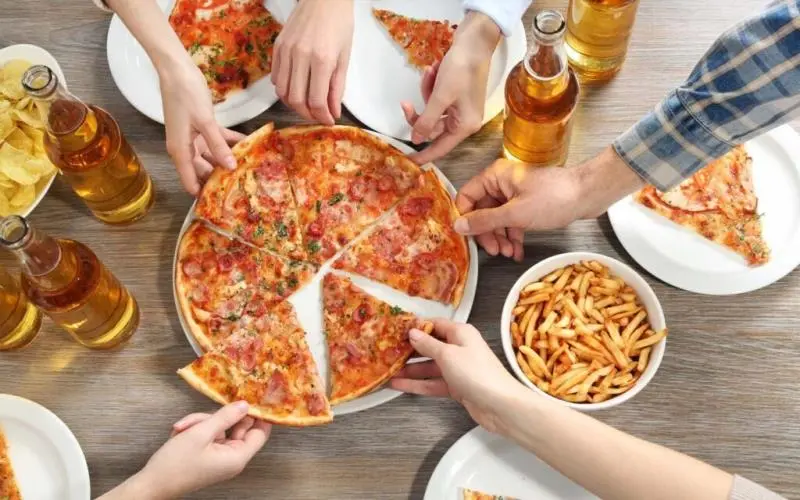 Top 5 Best Pizza Delivery in Dubai for Fast Service Top 5 Best Pizza Delivery in Dubai for Fast Service