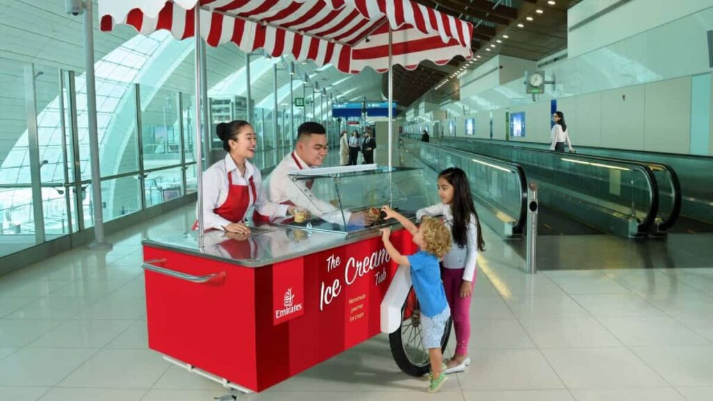 Emirates Delights Passengers with Free Ice Cream at Dubai International Airport for Eid Emirates Delights Passengers with Free Ice Cream at Dubai International Airport for Eid