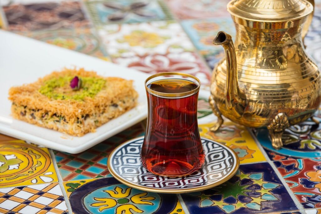 Knafeh & Tea