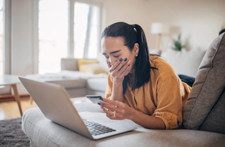 UAE Ministry Warns about Fake Job Offers Scamming Emiratis and Expats