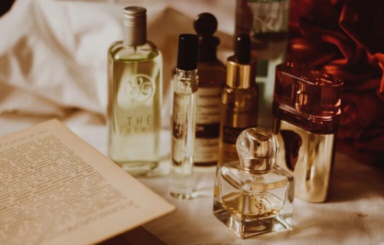 Perfumes History in Dubai: Discovering the Scented Legacy of the Desert City