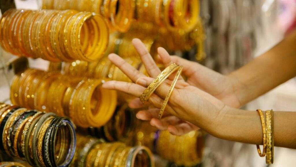 Gold Price in Dubai Hits Record High of 388 Dirhams