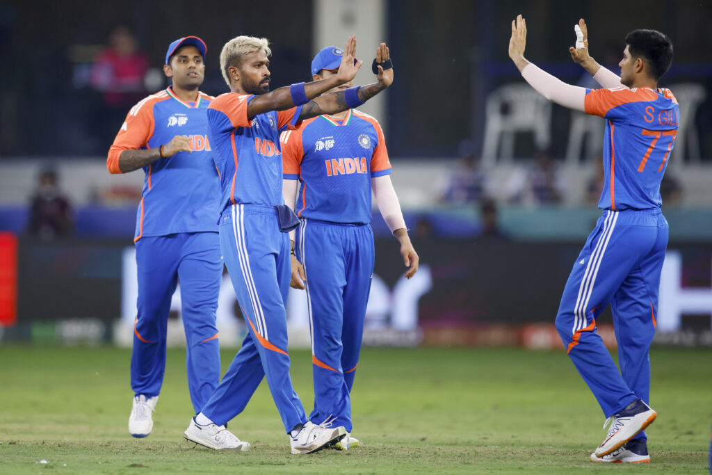 Hardik-Pandya-Left-the-Field