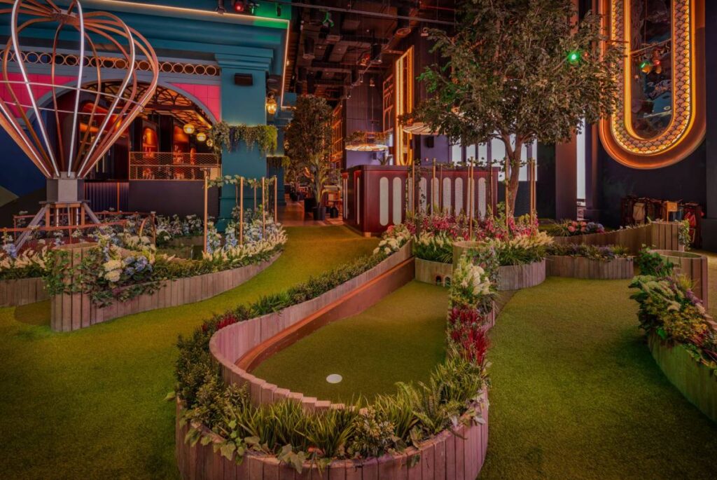 Swingers Crazy Golf