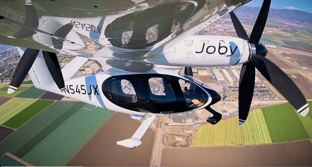 Chinese Flying Car Maker Aridge Completes First Manned Test in Dubai