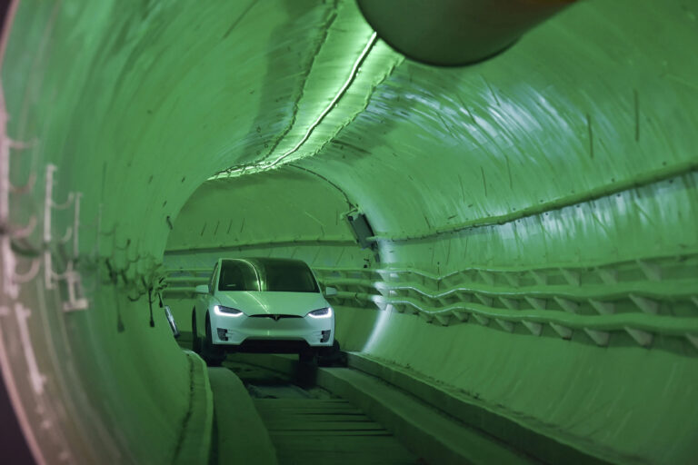 Dubai Confirms the Launch for Elon Musk’s Loop System in 2026 Dubai Confirms the Launch for Elon Musk’s Loop System in 2026