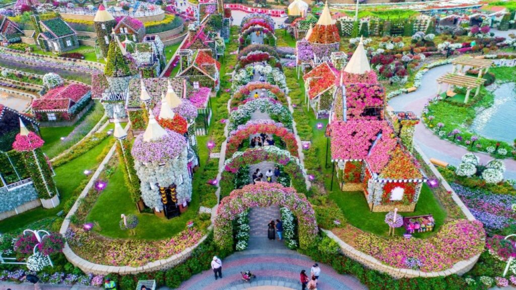 Dubai Miracle Garden to Open For a New Season Soon