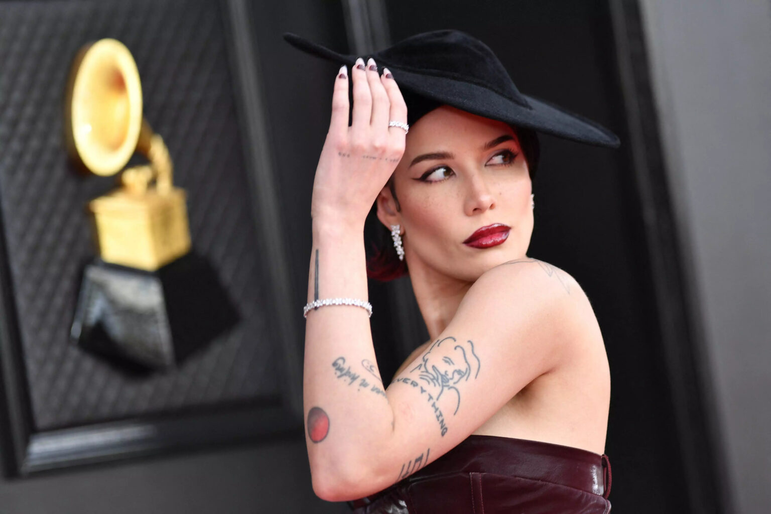 Halsey to Perform Live in Dubai for the First Time Ever