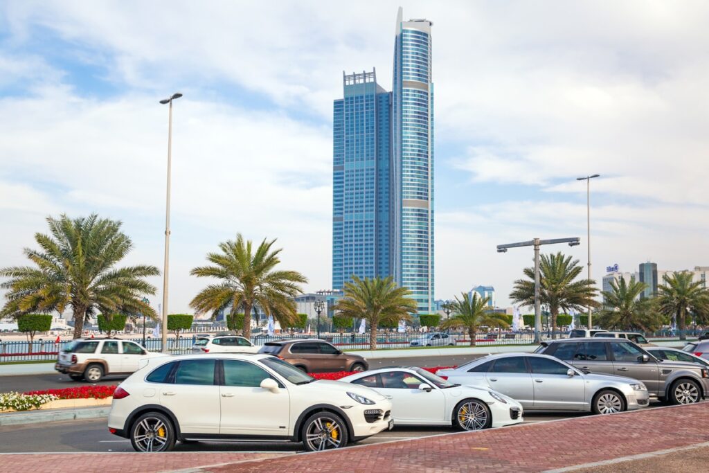 Dubai and Abu Dhabi Announce 3 Days of Free Public Parking for UAE National Day