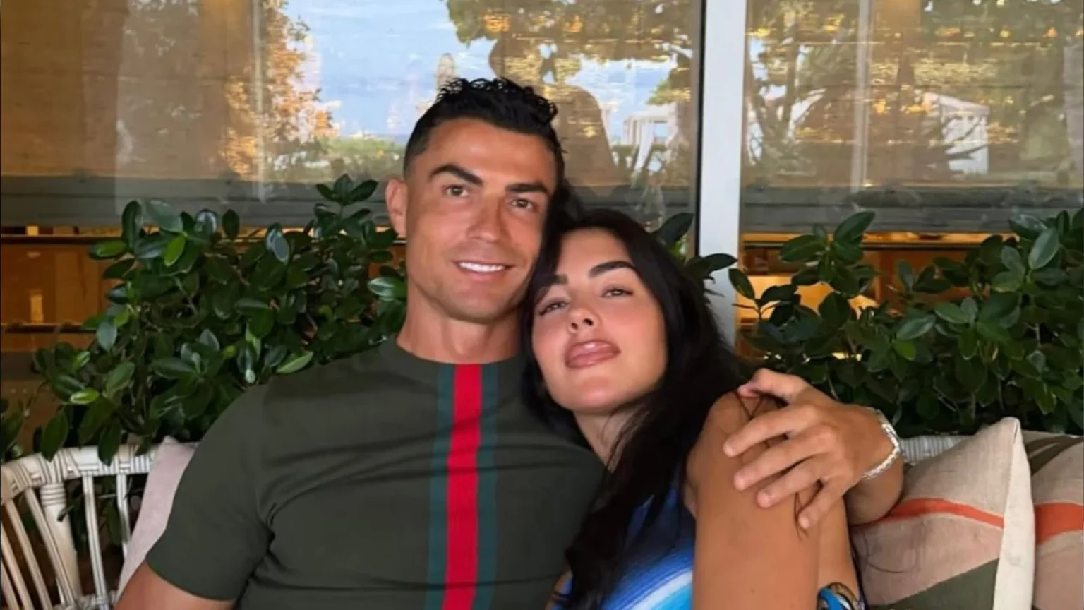Cristiano Ronaldo and Georgina Rodríguez Buy €25 Million Dubai Plot for Custom Mansion Cristiano Ronaldo and Georgina Rodríguez Buy €25 Million Dubai Plot for Custom Mansion
